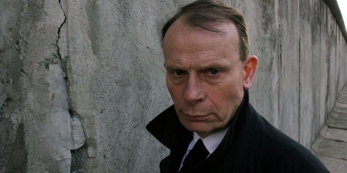 Who is Andrew Marr dating? Andrew Marr girlfriend, wife
