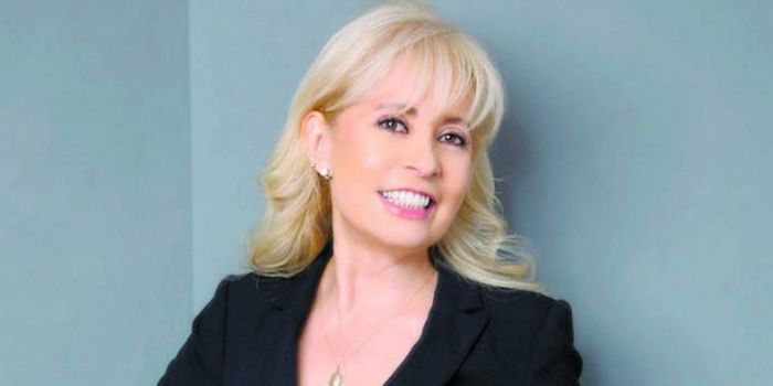 Carla Estrada