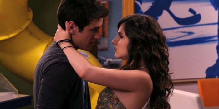 Erin Sanders and Logan Henderson