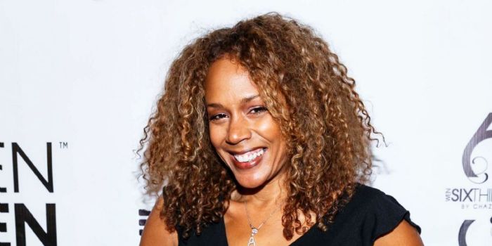 Rachel True